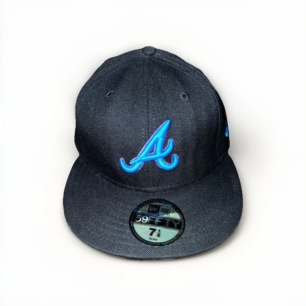 Atlanta Braves Black/Purple/Blue Fitted Baseball Hat Cap New Era Size 7 1/8 ATL